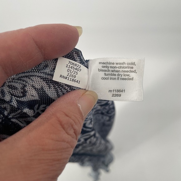 NWOT Lane Bryant 22/24 Blue White Floral Ruffled Sleeveless Blouse Boho Chic - Picture 8 of 10